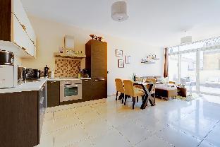 Cosy 1BR Penthouse close to the Promenade – The Best Apartment/Flat in Sliema