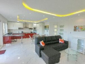 G1 Luxury Penthouse close to Golden Bay – The Best Apartment/Flat in Mgarr