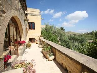 Maria's Bamp B – The Best Guesthouse in Gozo