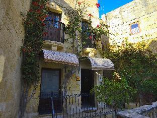 The Burrow Guest House – The Best Guesthouse in Tarxien