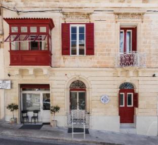 Two Pillows Boutique Hostel – The Best Hostel in Sliema