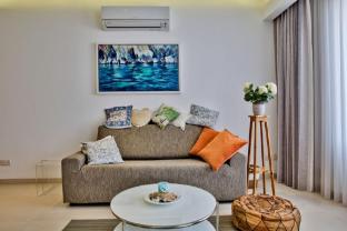 Stunning Sliema 2 Bed Apt Meters Away From Beach – The Best Apartment/Flat in Sliema