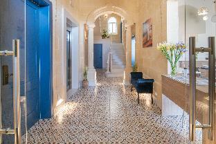 Georges Boutique Living – The Best Guesthouse in Gozo